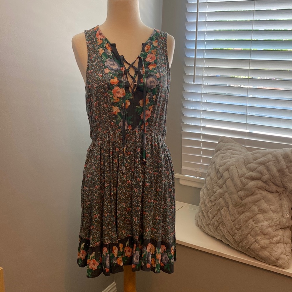 O’Neill Linney Floral Dress Like New Size Small